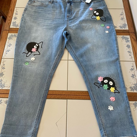Spirited Away/Studio Ghibil/Hot Topic Denim - 🎊HP🎊 Spirited Away/Her Universe/Studio Ghibli 4SOOT Mom Jeans, NWT, size 20.